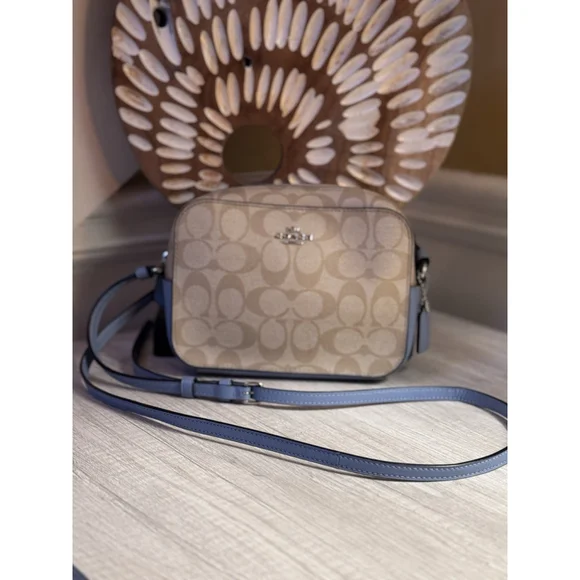 Coach Mini Jamie Camera Crossbody Bag - Picture 3 of 16
